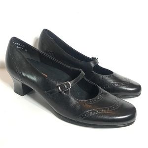 Munro Isabel Mary Jane Buckle Leather Dress Shoes